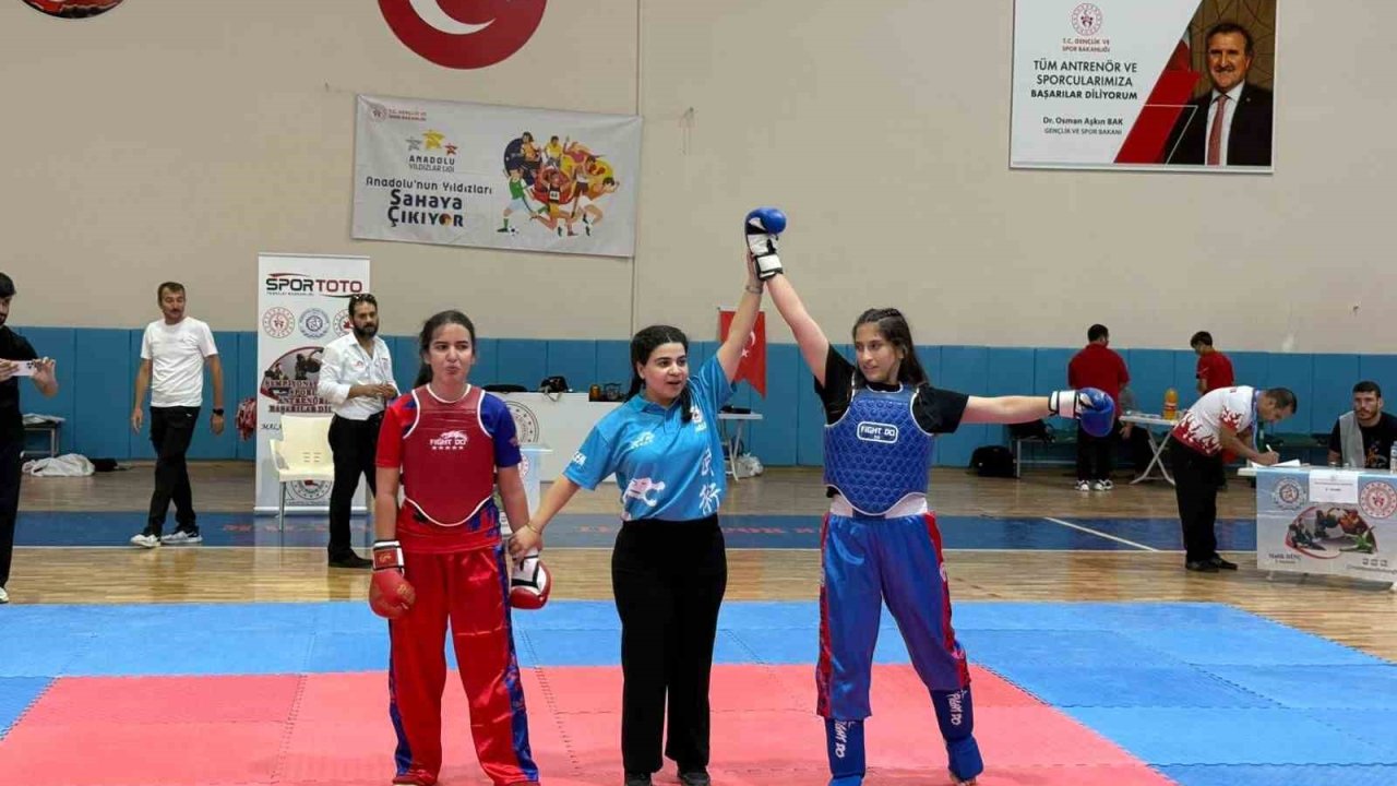 Wushu Kung Fu Bölge Şampiyonasında Elazığ rüzgarı: Sporcular 22 madalya kazandı