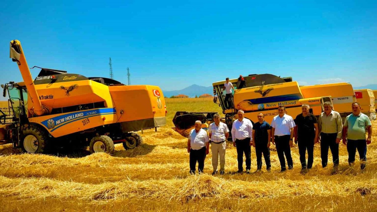 Belediyeye ait 850 dekarlık alana ekilen buğdayın hasadı yapıldı