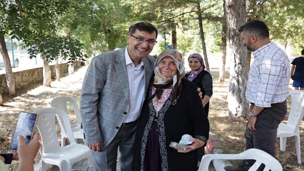 Başkan Kahveci, Akçaalan’da birlik ve beraberlik yemeğine katıldı