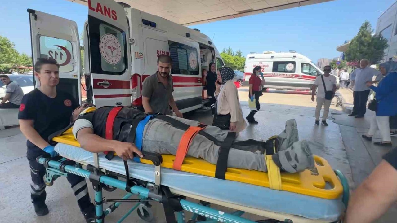 Hastane inşaatında üzerine demir parçası düşen işçi yaralandı