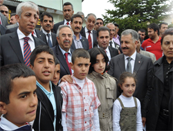 Ulaştırma Bakanı Kars'ta İncelemelerde Bulundu