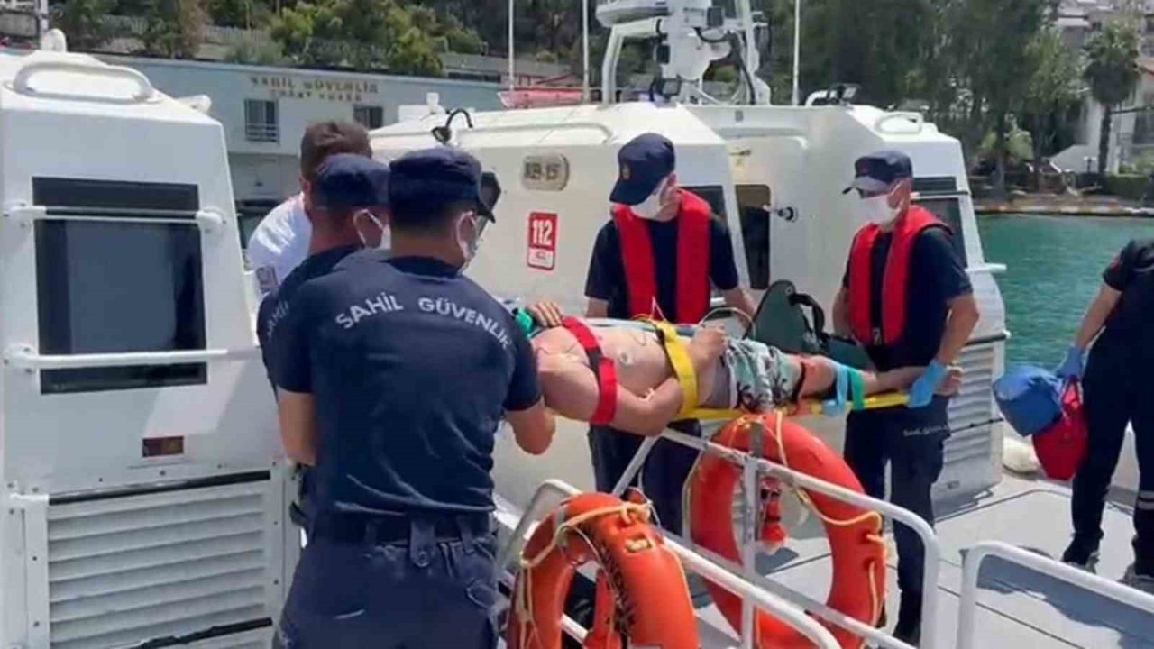 Boğulma tehlikesi yaşayan vatandaşa tıbbi tahliye