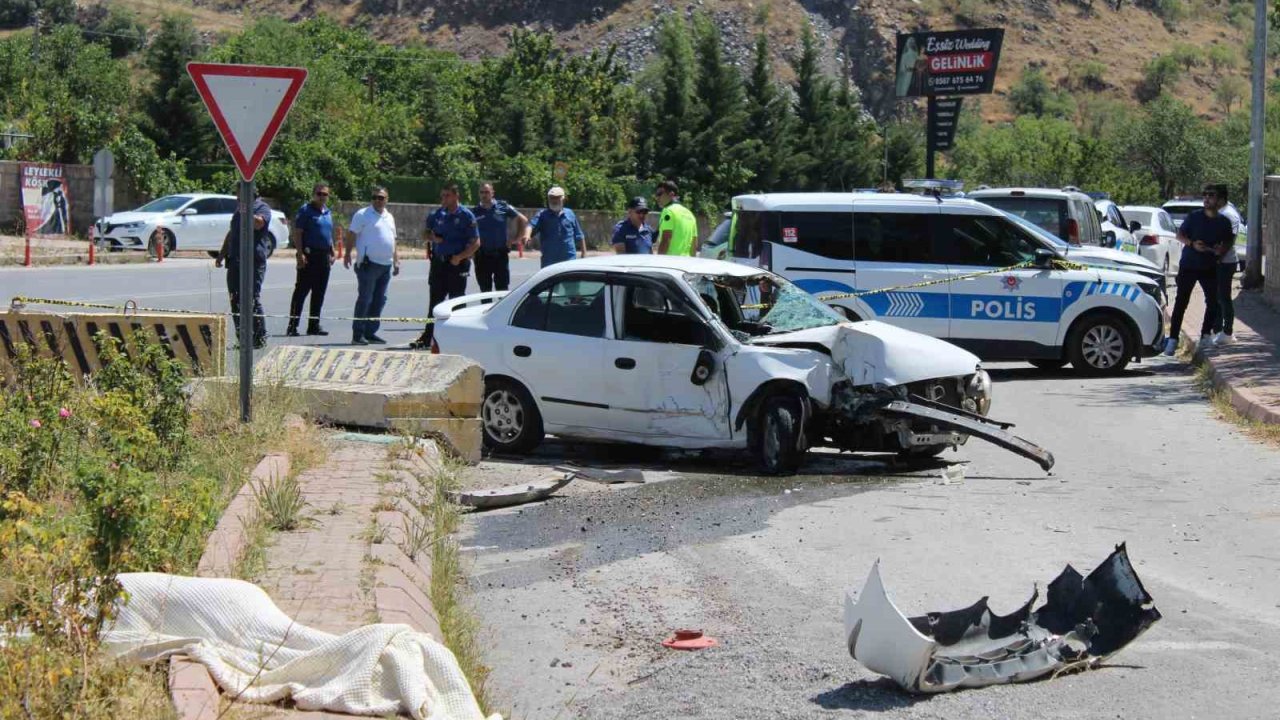 Otomobilin çarptığı yaşlı adam öldü