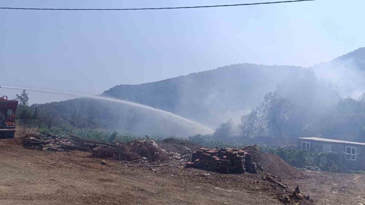 Kumluca’da makilik yangını 7 dakikada müdahale ile kontrol altın alındı