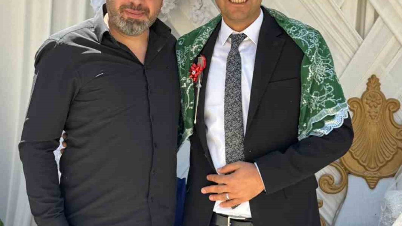 Elektrikçi damada düğünde kontrol kalemi hediye edildi