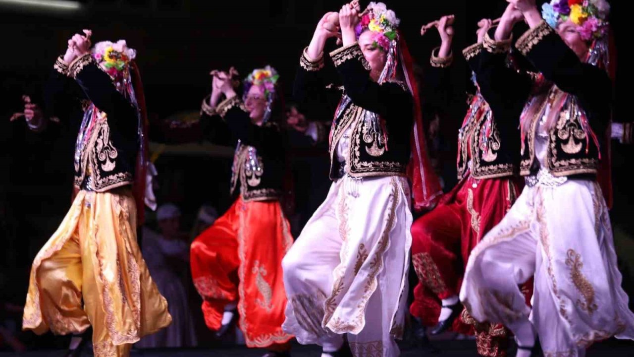 Karagöz Halkdansları Topluluğu’ndan Üsküp’te gururlandıran birincilik