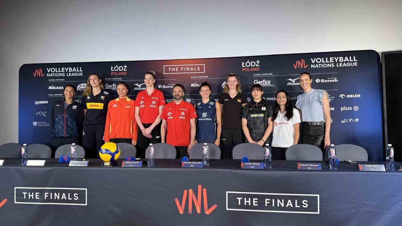 2025 FIVB Kadınlar Voleybol Milletler Ligi Finallerinin basın toplantısı yapıldı