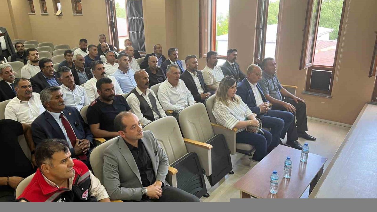 Digor’da hayvan hastalıkları mücadele toplantısı yapıldı