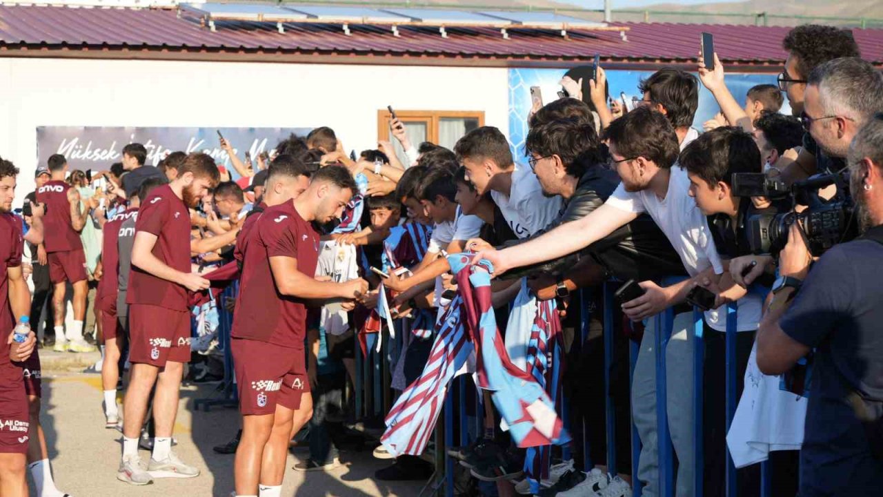 Trabzonspor’da ikinci taraftar buluşmasında izdiham yaşandı