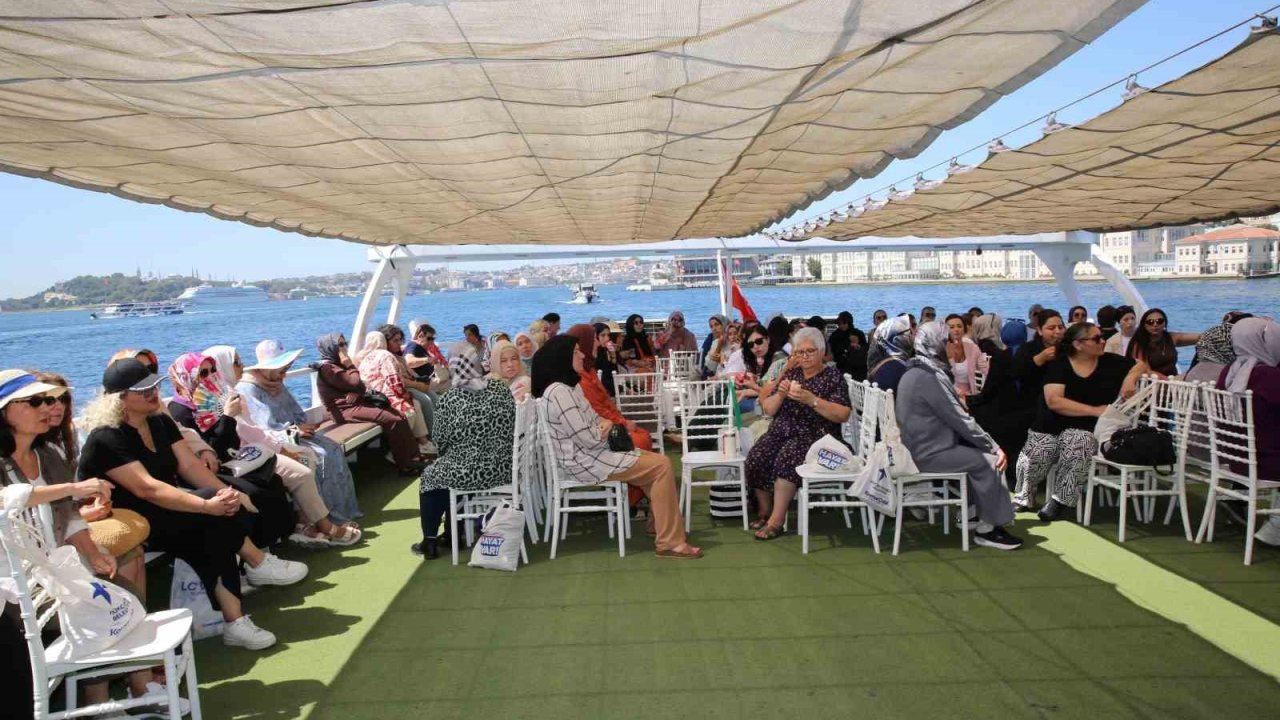 Küçükçekmece Belediyesi’nden kadınlara özel Boğaz turu