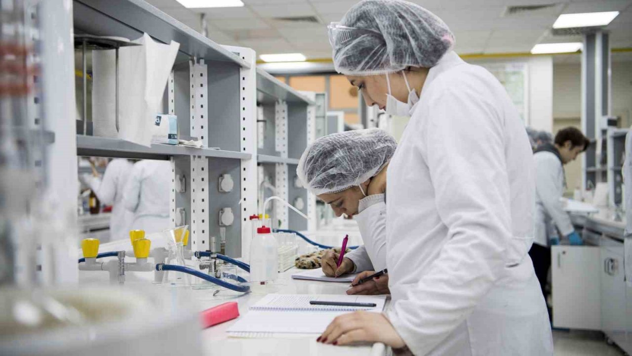 Geleceğin eczacı adaylarının tercihi Anadolu Üniversitesi