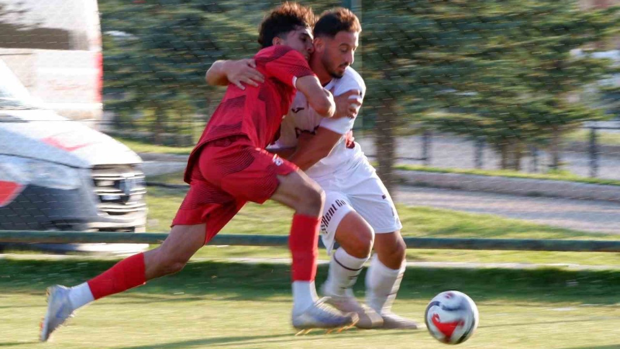 Trabzonspor üçüncü hazırlık maçında berabere kaldı