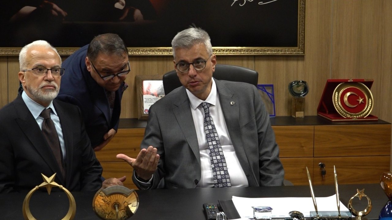 Bakan Memişoğlu, Eskişehir’de tedavi gören yaralı orman işçisini ziyaret etti