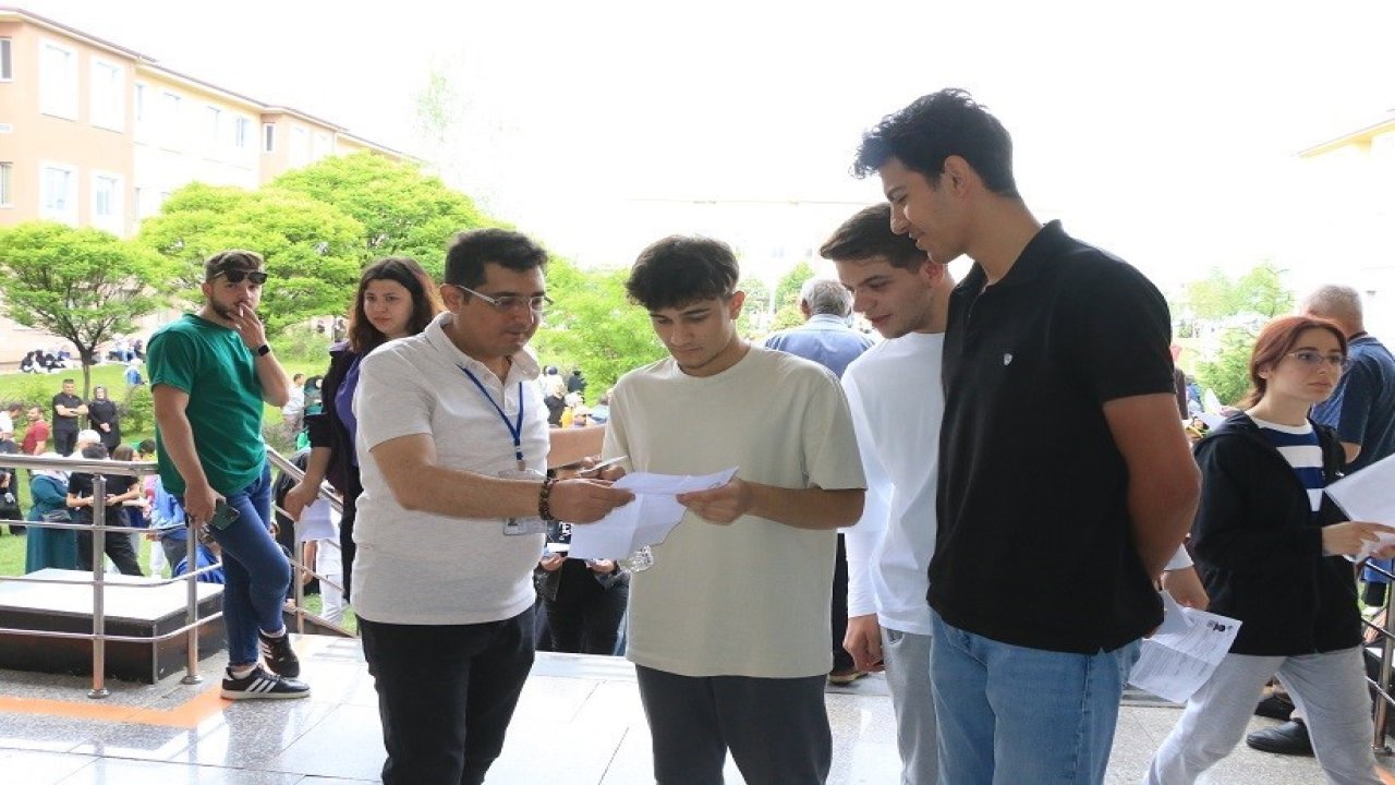 Erzincan YKS’de büyük başarı elde etti