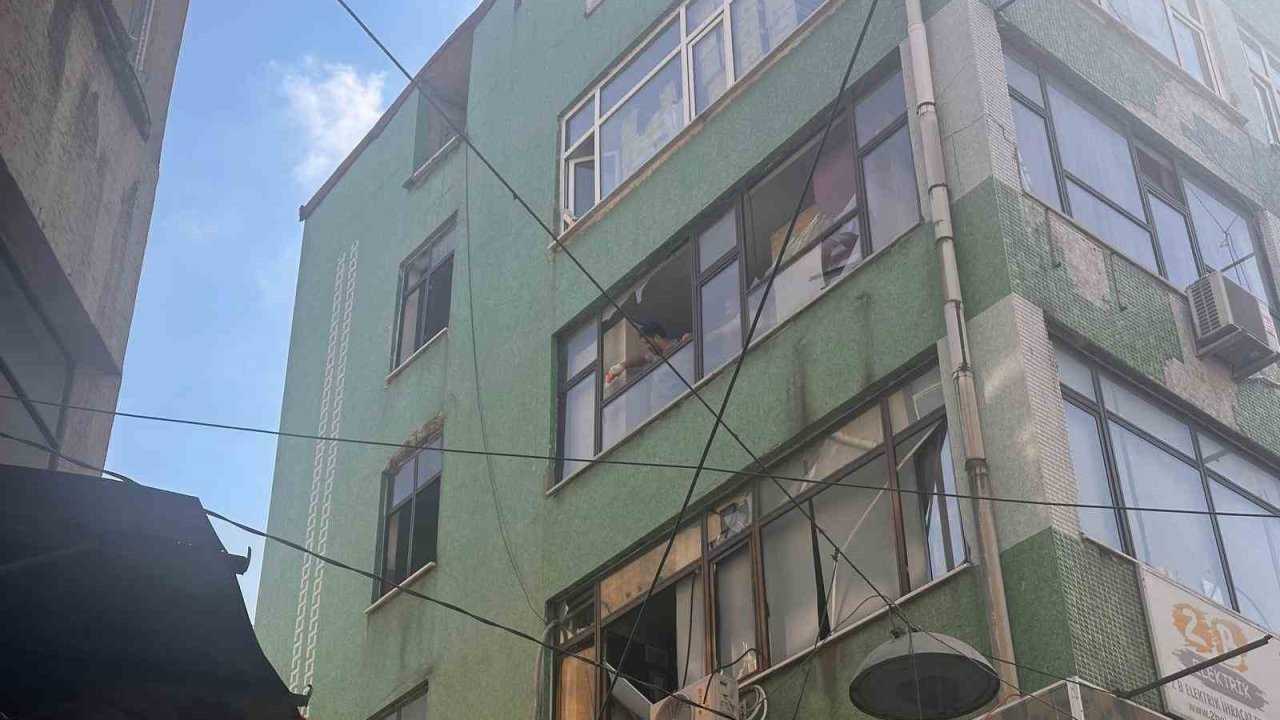 Beyoğlu’ndaki patlamanın yeni görüntüleri ortaya çıktı, patlamada facianın eşiğinden dönüldü