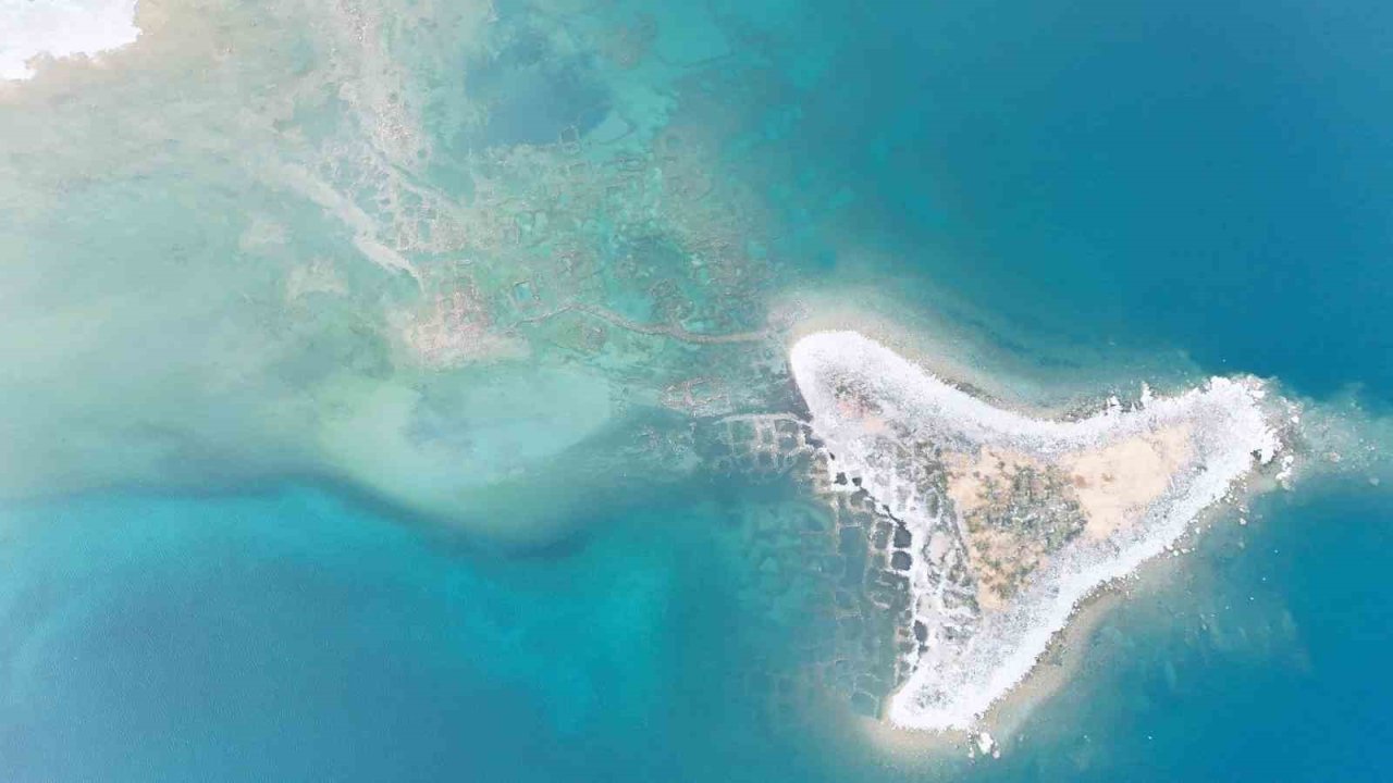 Van Gölü’ndeki Ağak Adası, arkeolojik sit alanı olarak tescillendi