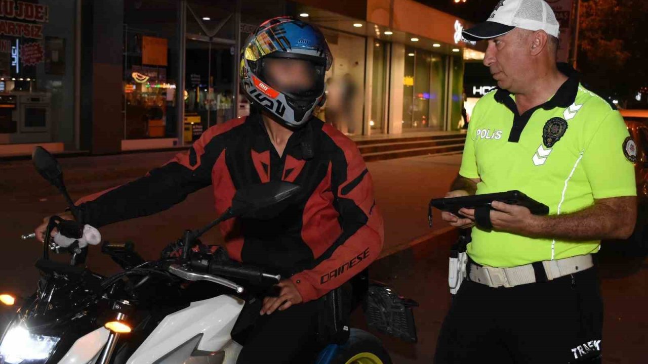 Erzincan’da motosiklet sürücülerine yönelik denetim yapıldı