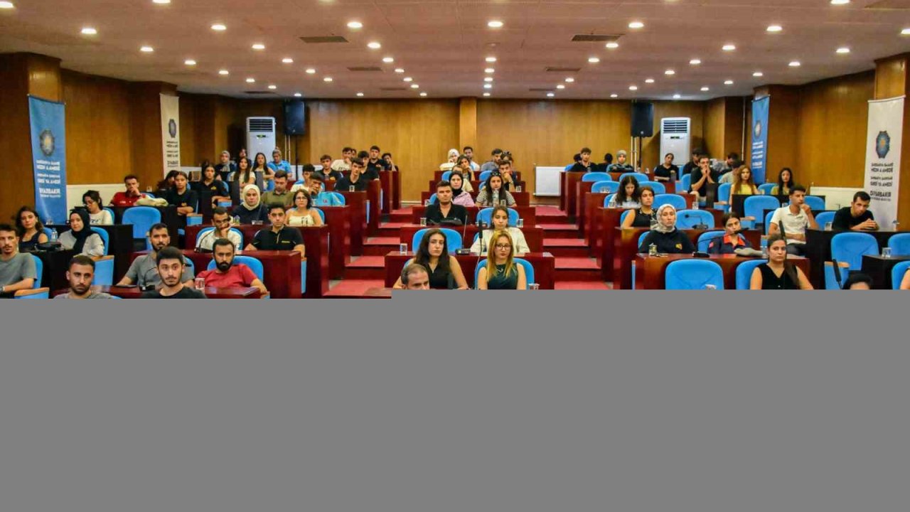 Stajyer öğrencilere iş sağlığı ve güvenliği eğitimi verildi