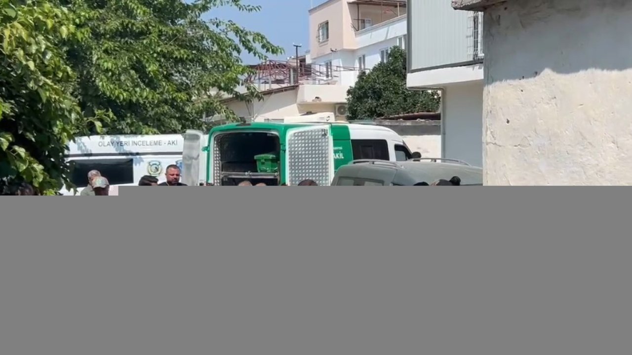 Mersin’de ev yangını: 2 çocuk annesi kadın hayatını kaybetti