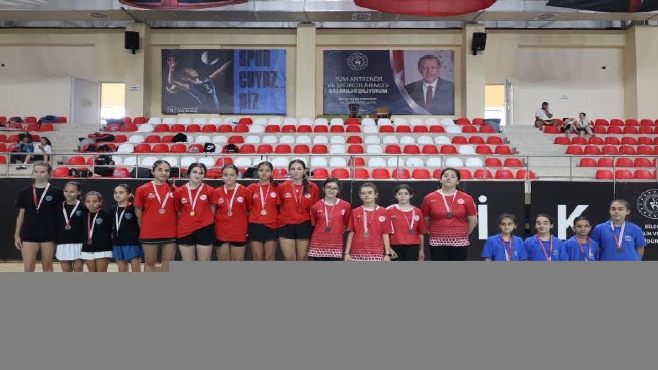 Anadolu Yıldızlar Ligi Badminton Grup Müsabakaları Bilecik’te tamamlandı