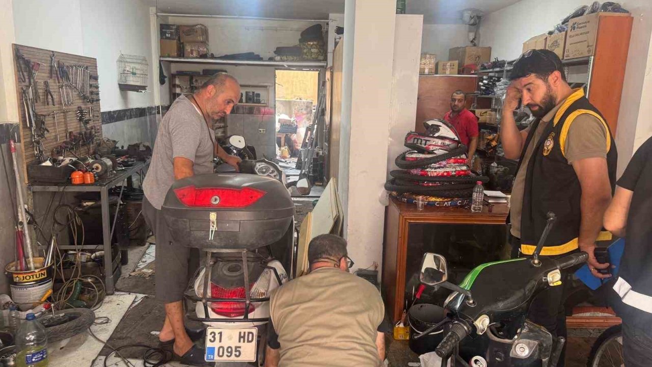 Hatay’da motosiklet tamircileri denetlendi
