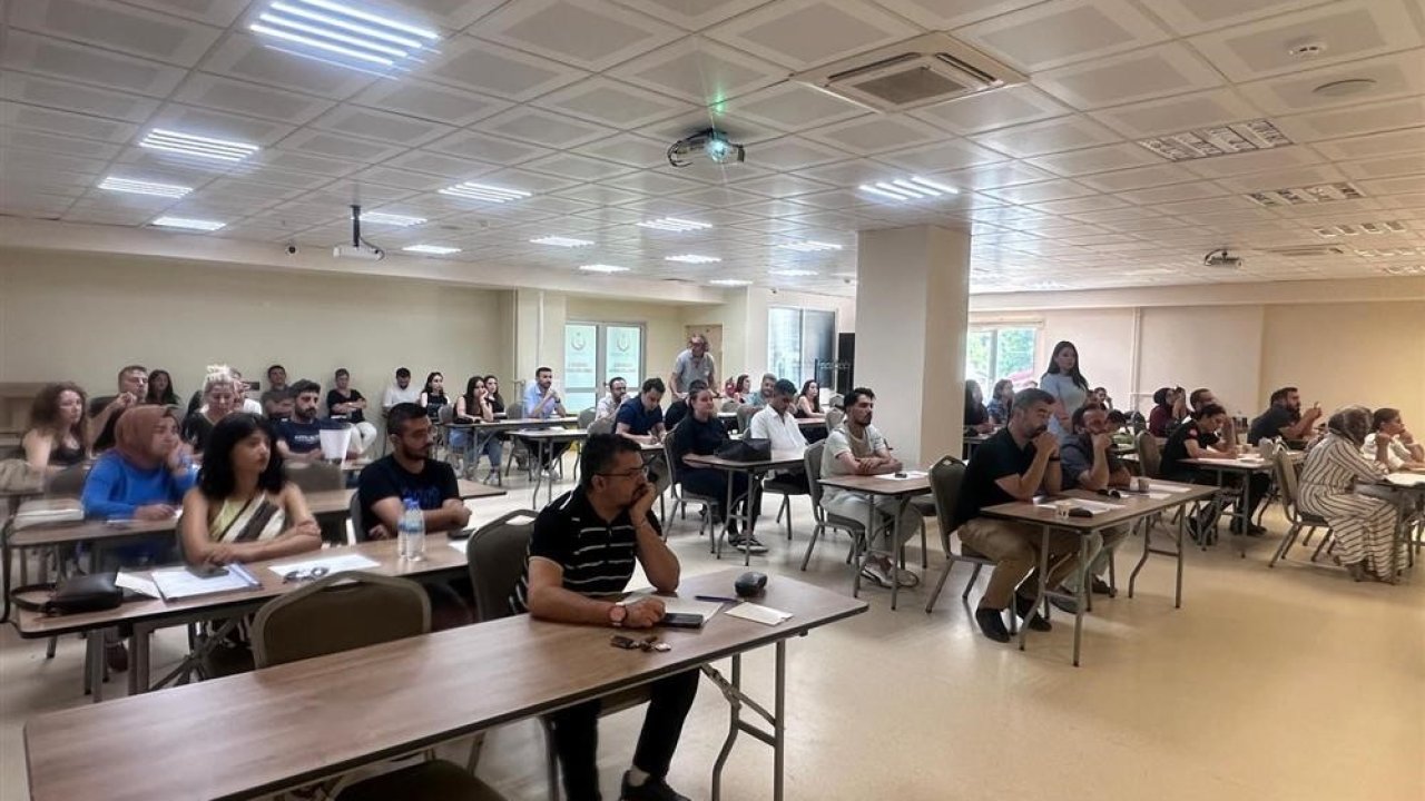 Acil sağlık istasyonlarının performans verileri ele alındı