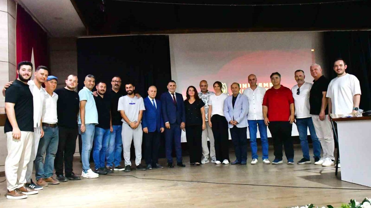 Yunusemre Belediyespor’da Bülent Kanik güven tazeledi