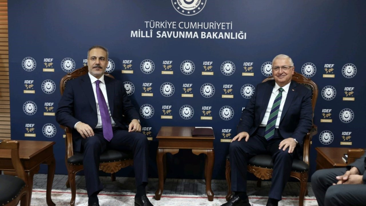 Milli Savunma Bakanı Yaşar Güler ile Dışişleri Bakanı Hakan Fidan IDEF’te görüştü