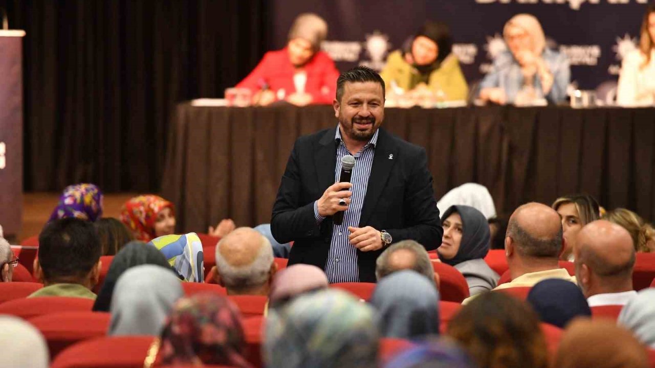 AK Parti Balıkesir İl Başkanı Mehmet Aydemir;