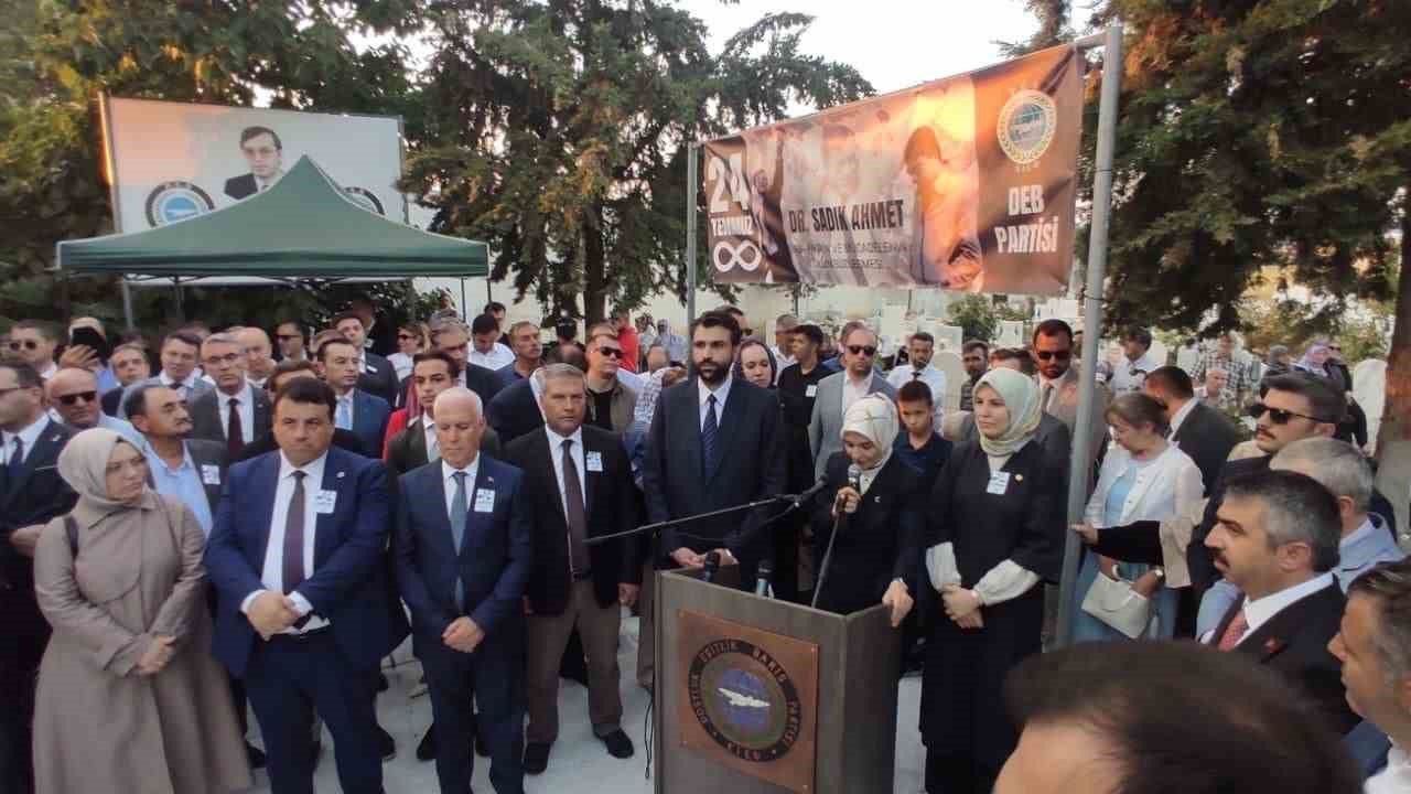 Rektör Adıgüzel, Batı Trakya Türkleri Lideri Merhum Dr. Sadık Ahmet’in anma törenine katıldı