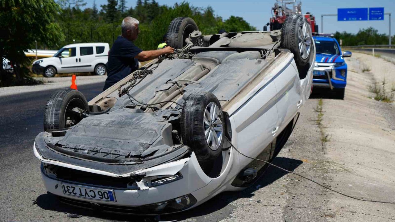 Kırıkkale’de otomobil takla attı: Aynı aileden 6 kişi yaralandı