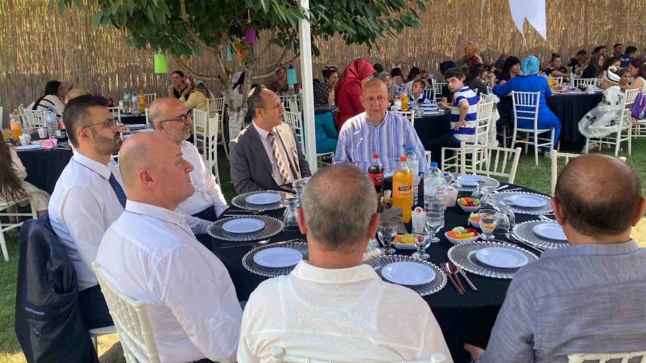 İhtiyaç sahibi çocuklar için sünnet merasimi düzenlendi