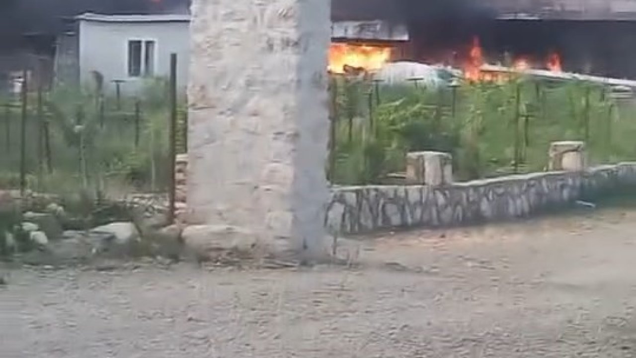 Elazığ’da ev yangını