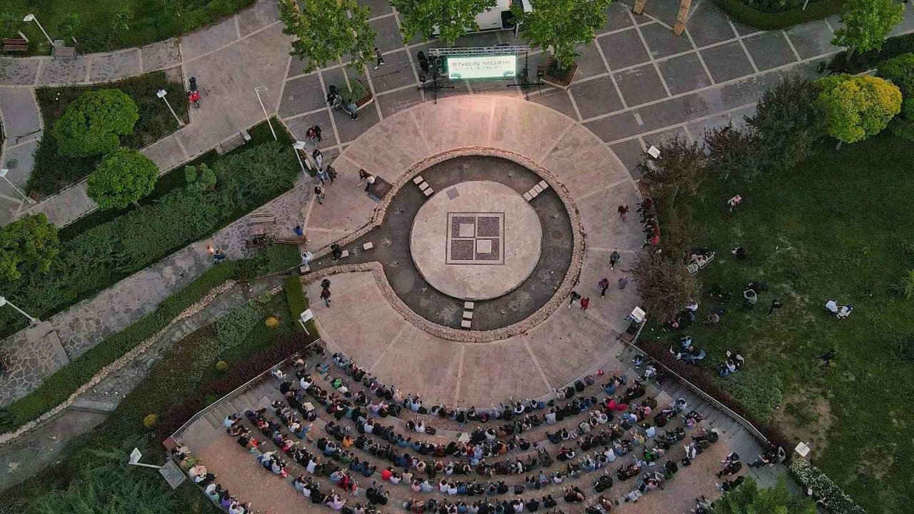 FÜ Rektörü Göktaş’tan tercih çağrısı: "Fırat Üniversitesi’nde güçlü bir gelecek sizi bekliyor"