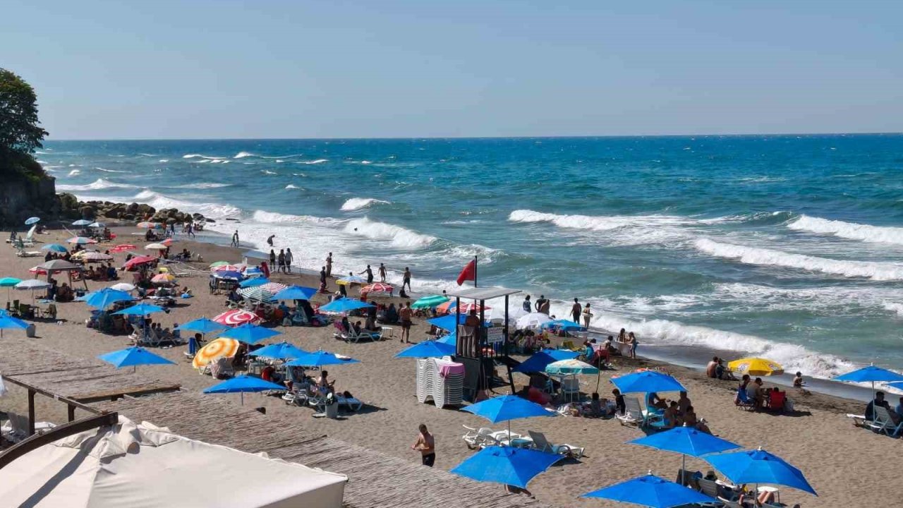 Akçakoca’da denize girilmemesi kararı alındı