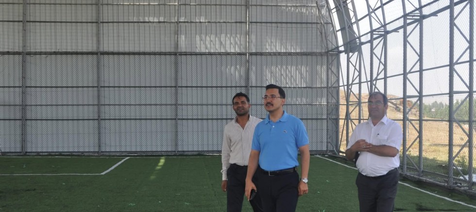 Akyaka Kapalı Halı Sahası Yenileniyor