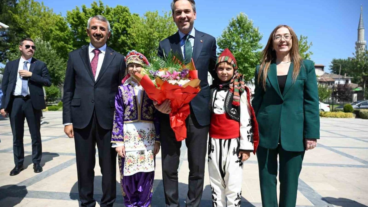 Bakan Bayraktar’dan Edirne Valiliğine ziyaret