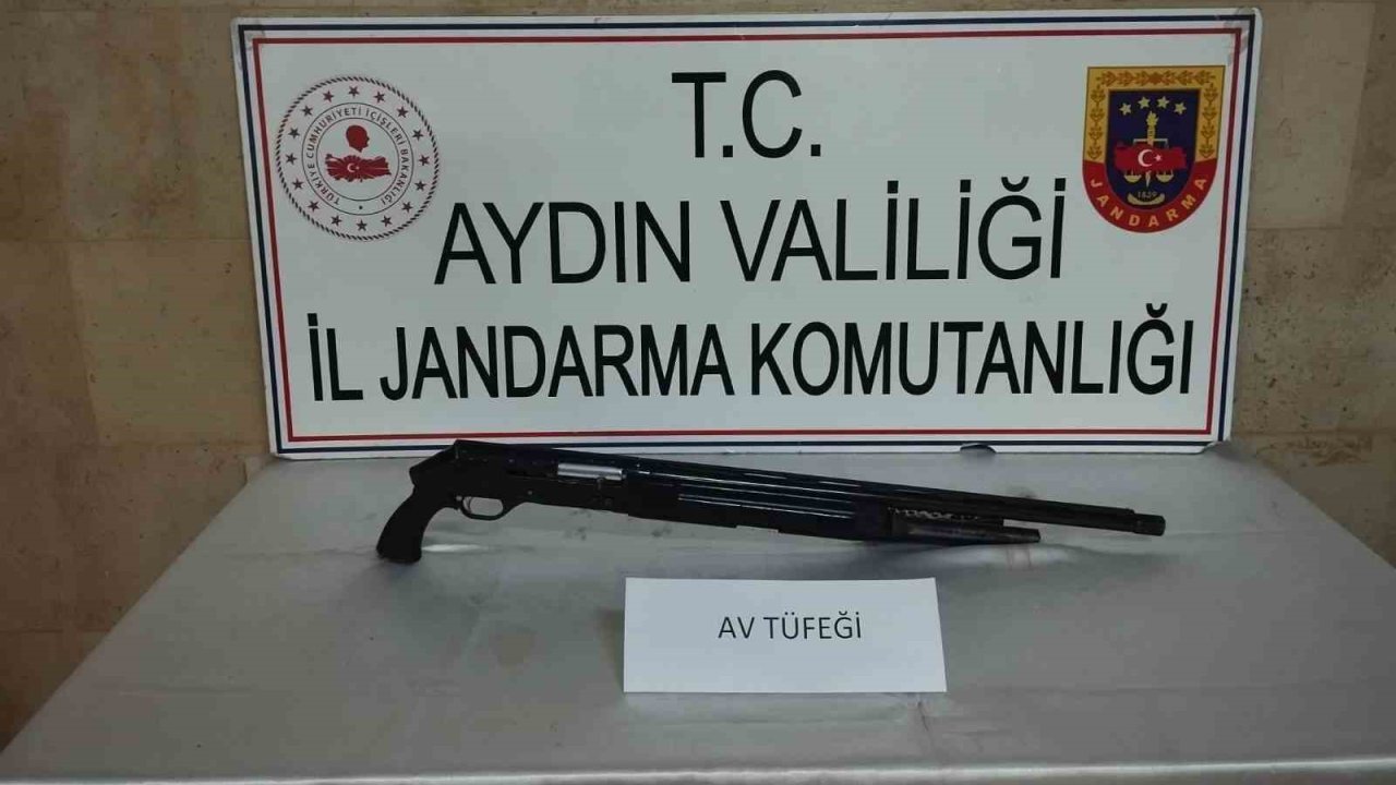 Germencik’te ruhsatsız av tüfeği ele geçirildi