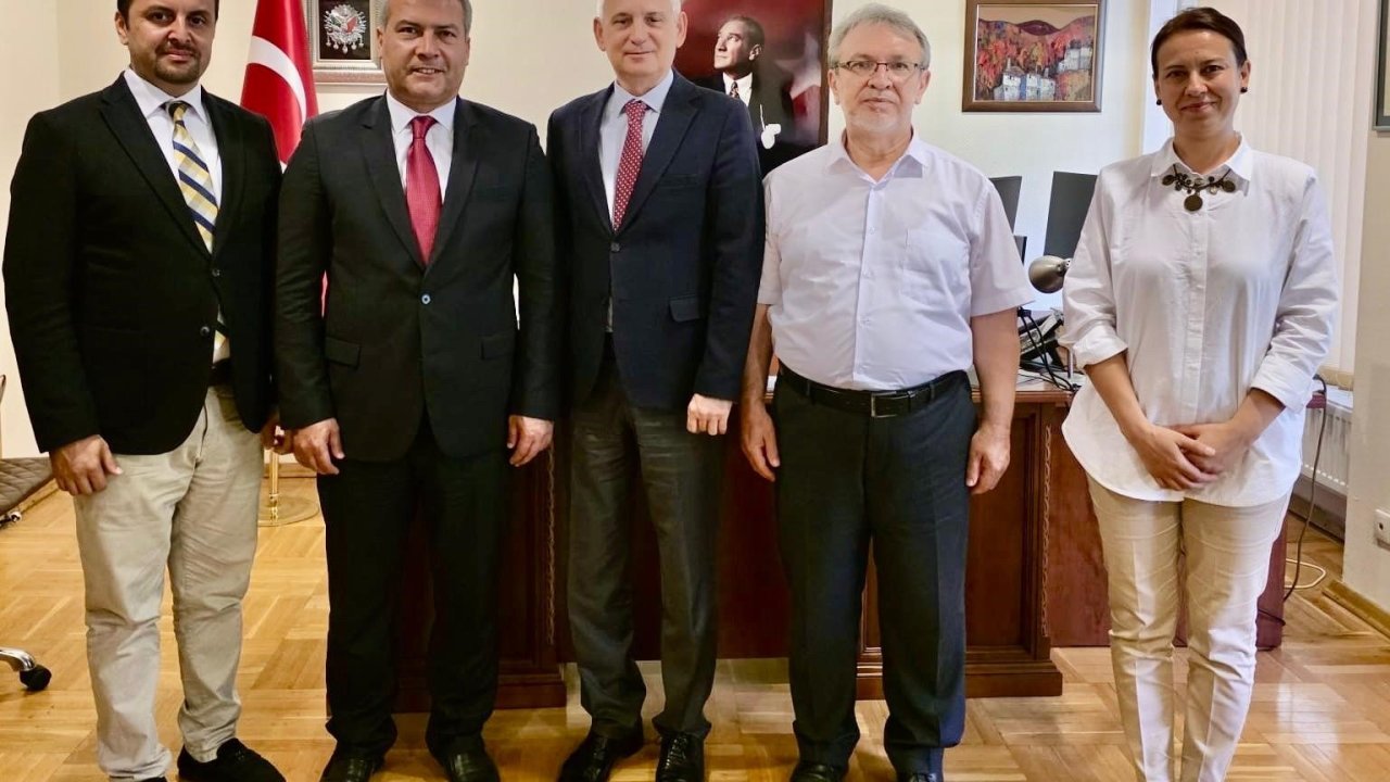 Rektör Adıgüzel, eğitim temaslarına Bulgaristan’da devam etti