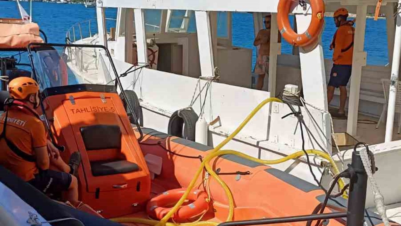 Fethiye limanında su alarak batma tehlikesi yaşayan teknenin suyu tahliye edildi