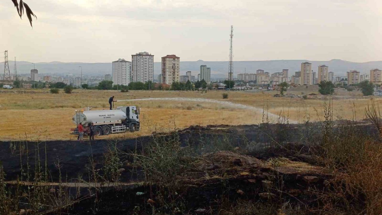 Ot yangını büyümeden söndürüldü