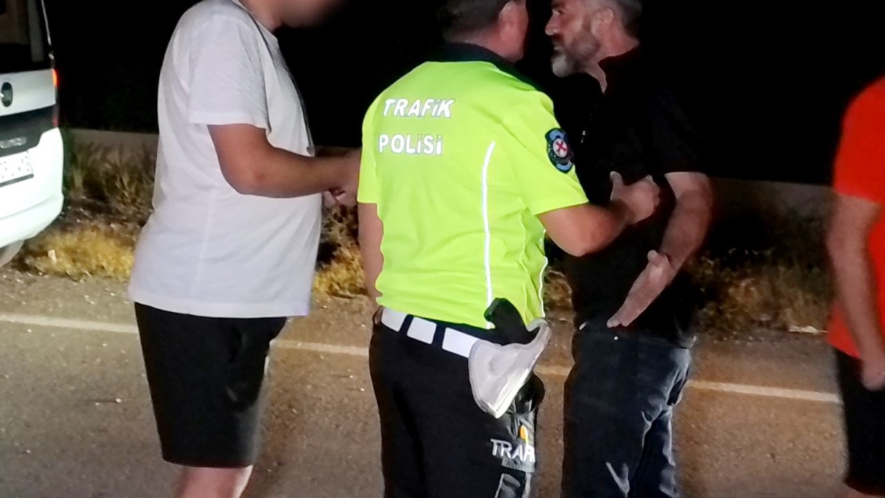 Alkollü sürücü ile vatandaşın "Sen neden çekiyorsun?" polemiği kamerada