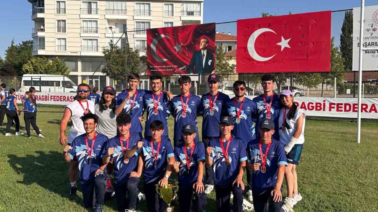 Afyonkarahisar Spor Lisesi Türkiye dereceleriyle döndü