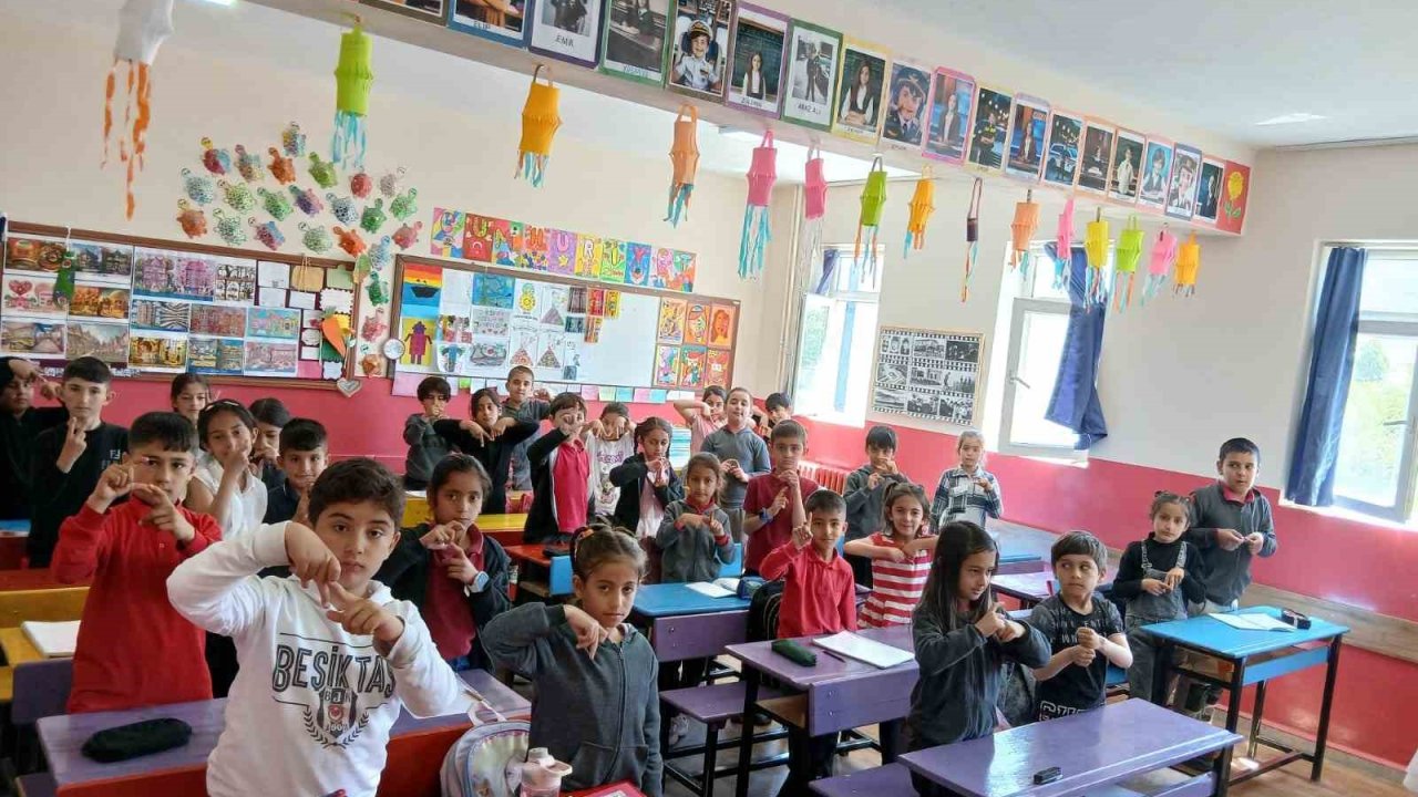 Van’dan 3 proje ’Maarifin Yüz Akı’ dergisinde yayınlandı