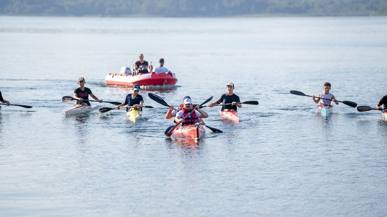 Köyceğiz Kaymakamı Kumcu, kano antrenmanına katıldı
