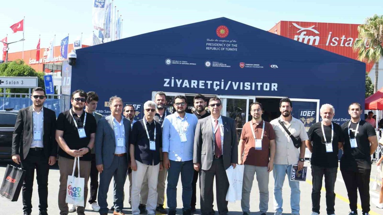 Sakarya Üniversitesi, İDEF’te geleceğin teknolojilerini inceledi