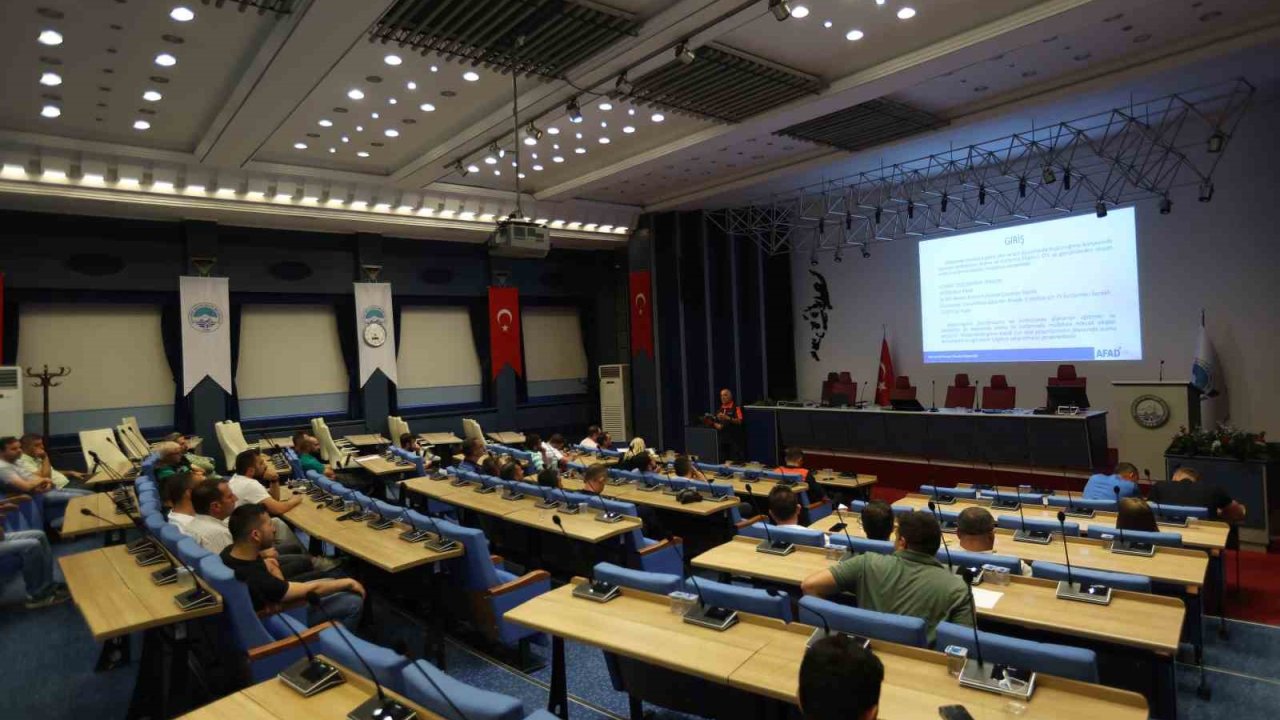 AFAD tarafından belediye personeline eğitim verildi