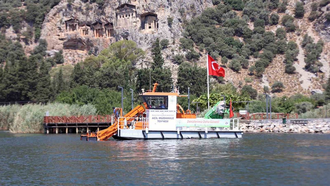 Muğla Büyükşehir’in ‘BB-3 Acil Müdahale’ teknesi görevde