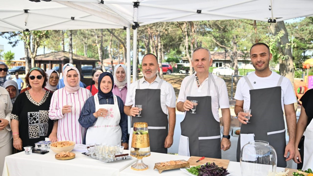 Gaziosmanpaşa Belediyesi’nin yenilediği Millet Bahçesi’ne ilk adımı kadınlar attı