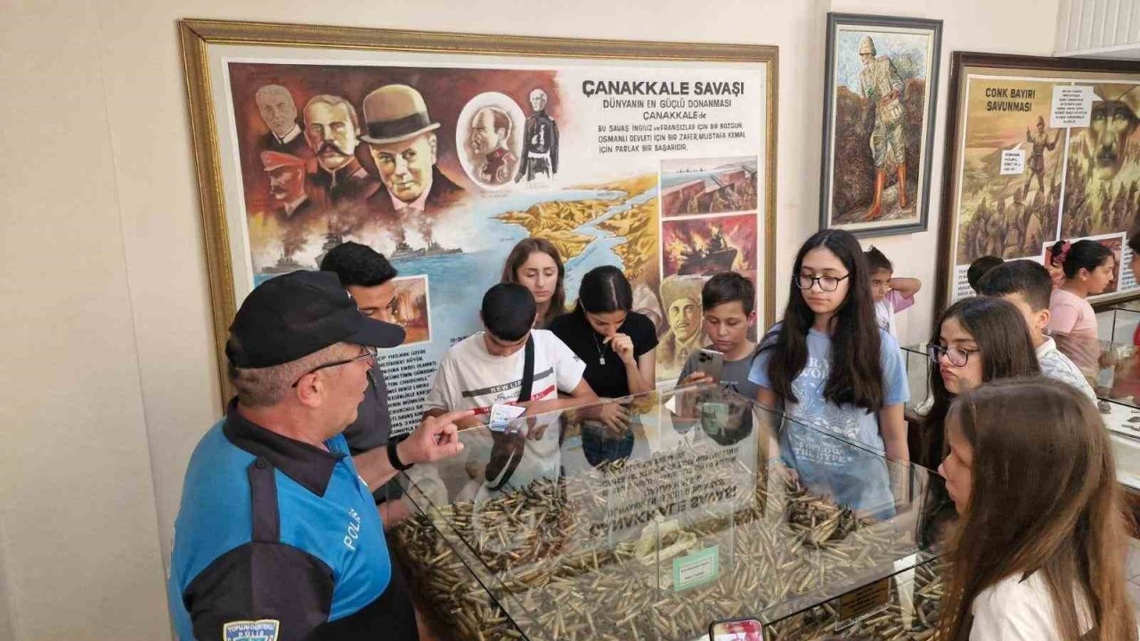 Mersin polisinden eğlence ve eğitim dolu gezi